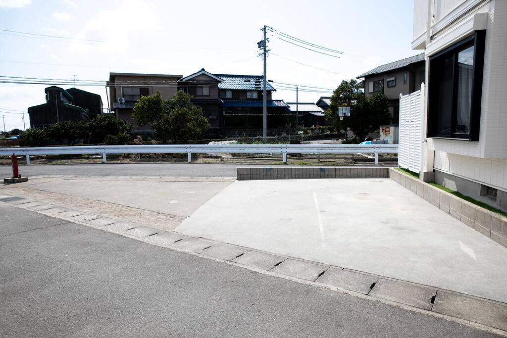 Nagashima Riverside House 4 view 2