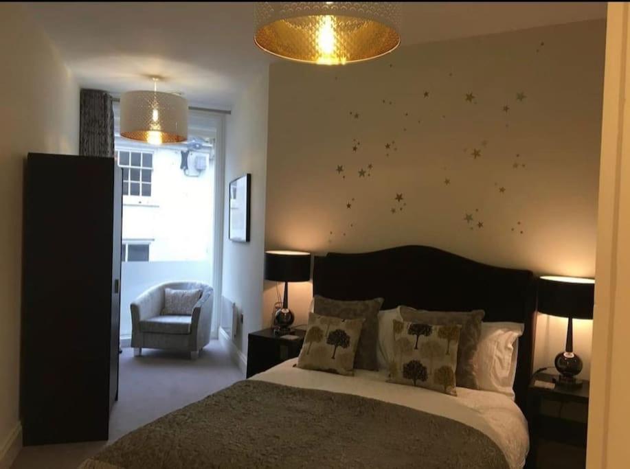Star Apartment York City Centre - Self Check-in view 2