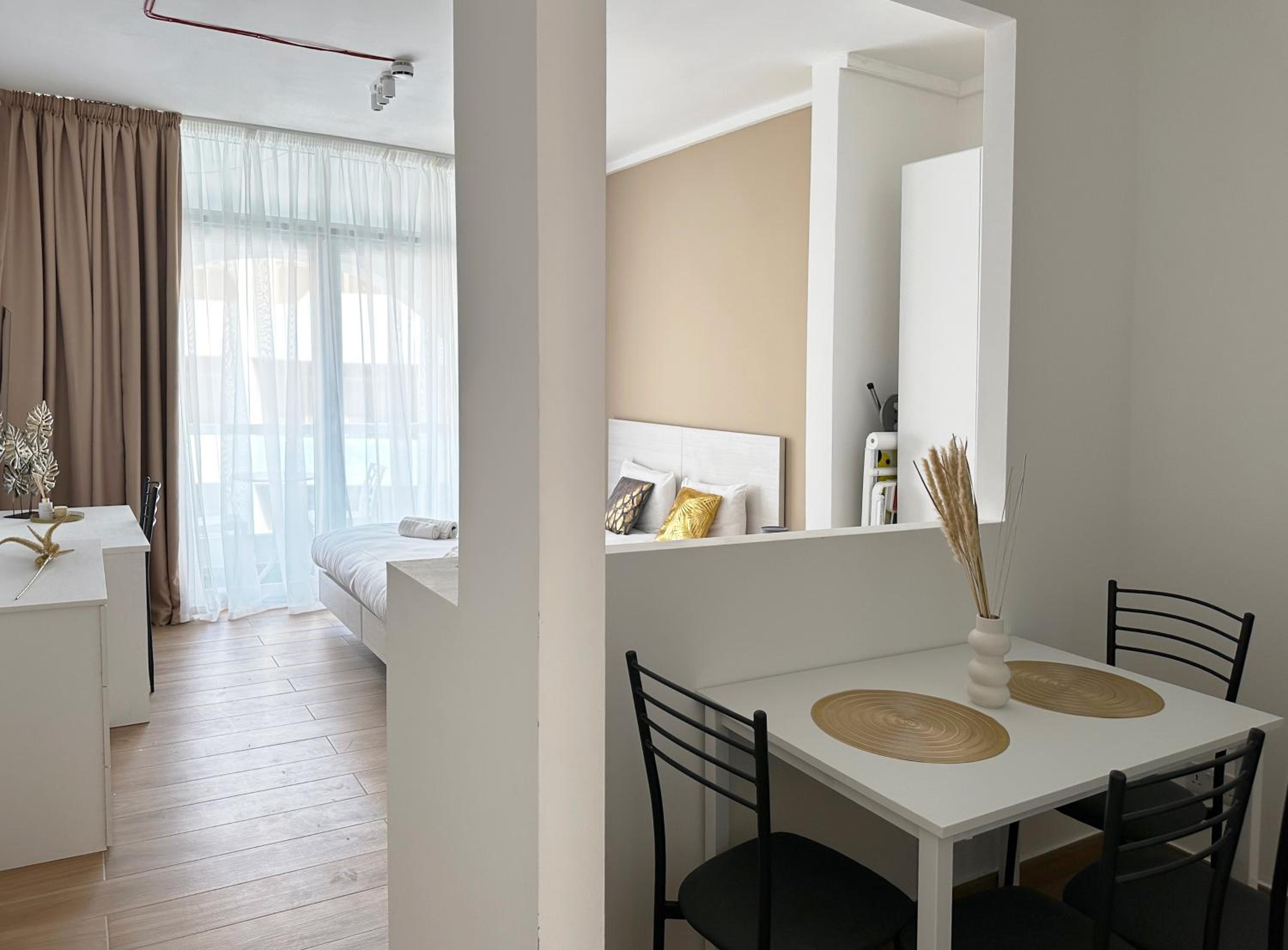 Miami Apartments photo 3