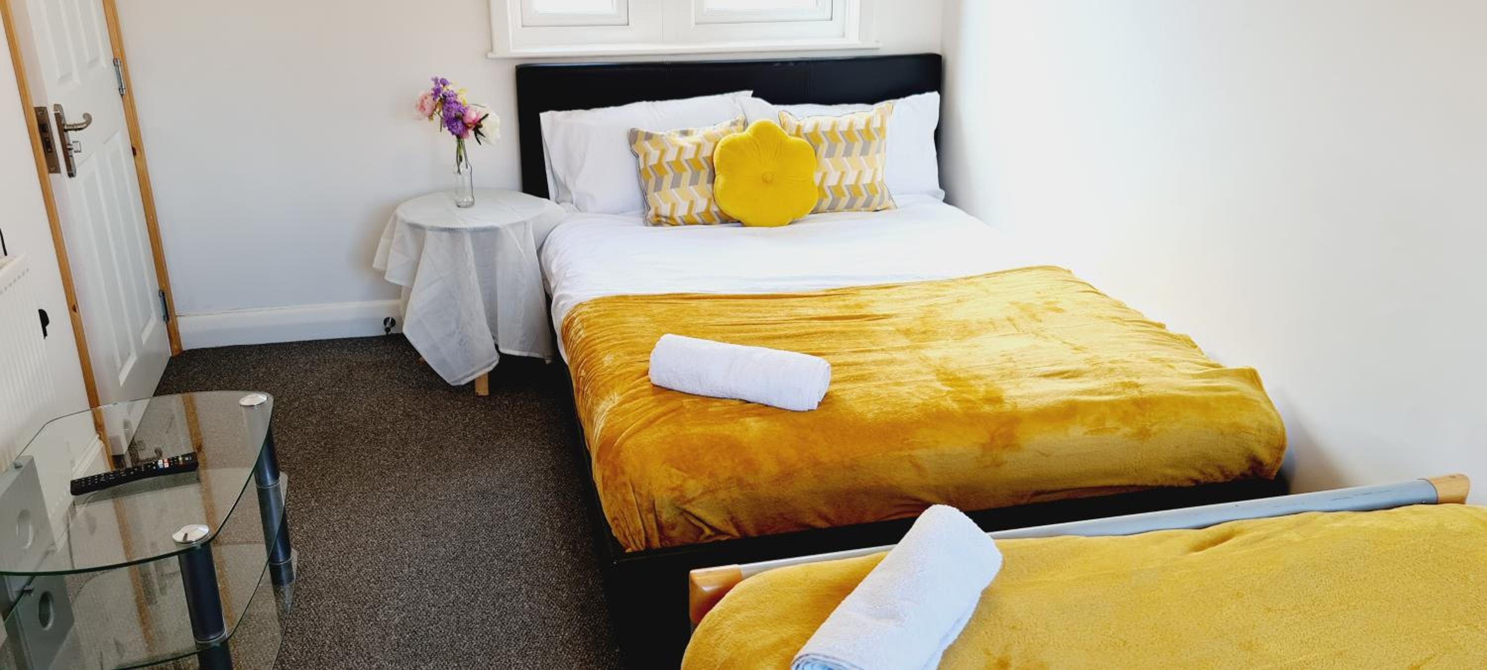 Browning House Bedrooms I Long or Short Stay I Special Rate Available