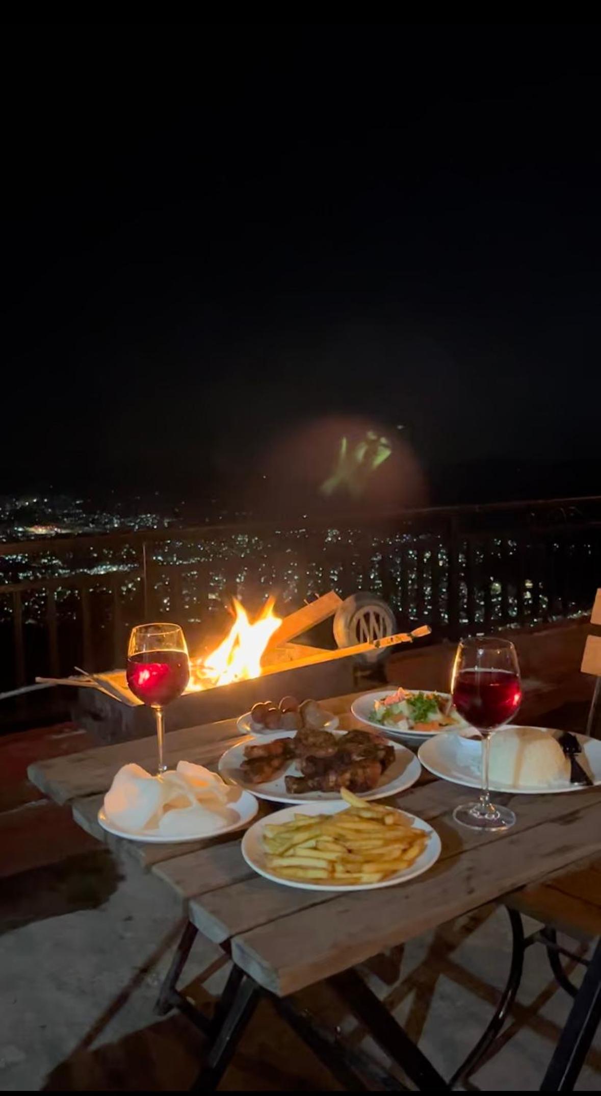 Superview Lodge - Family-Run, Himalayan Sunrise