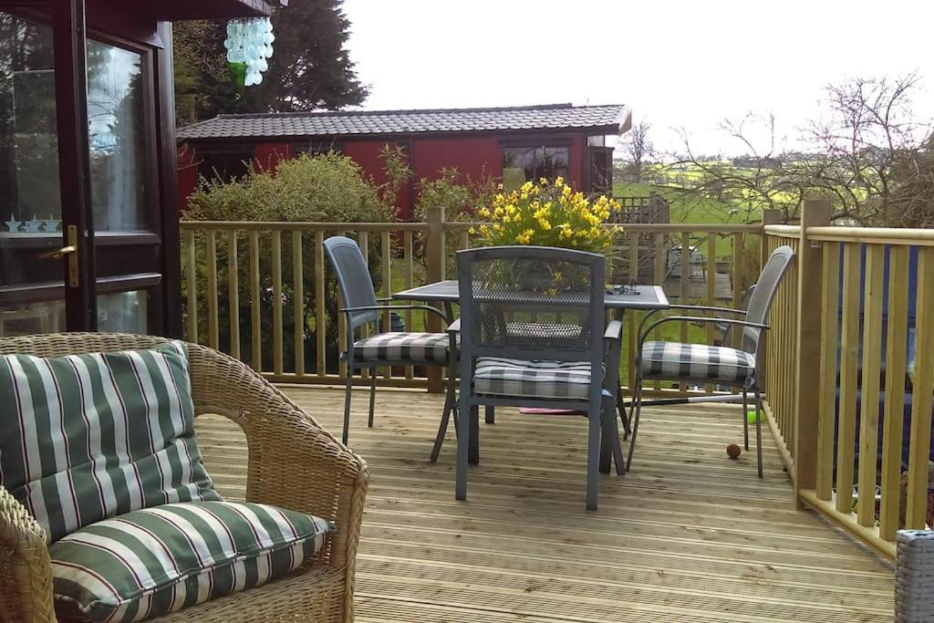 Anne's Lodge Caerberis Holiday Park, dog friendly