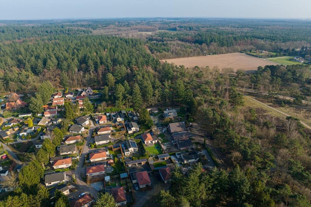 Ruim vakantiehuis met mooie tuin op de Veluwe