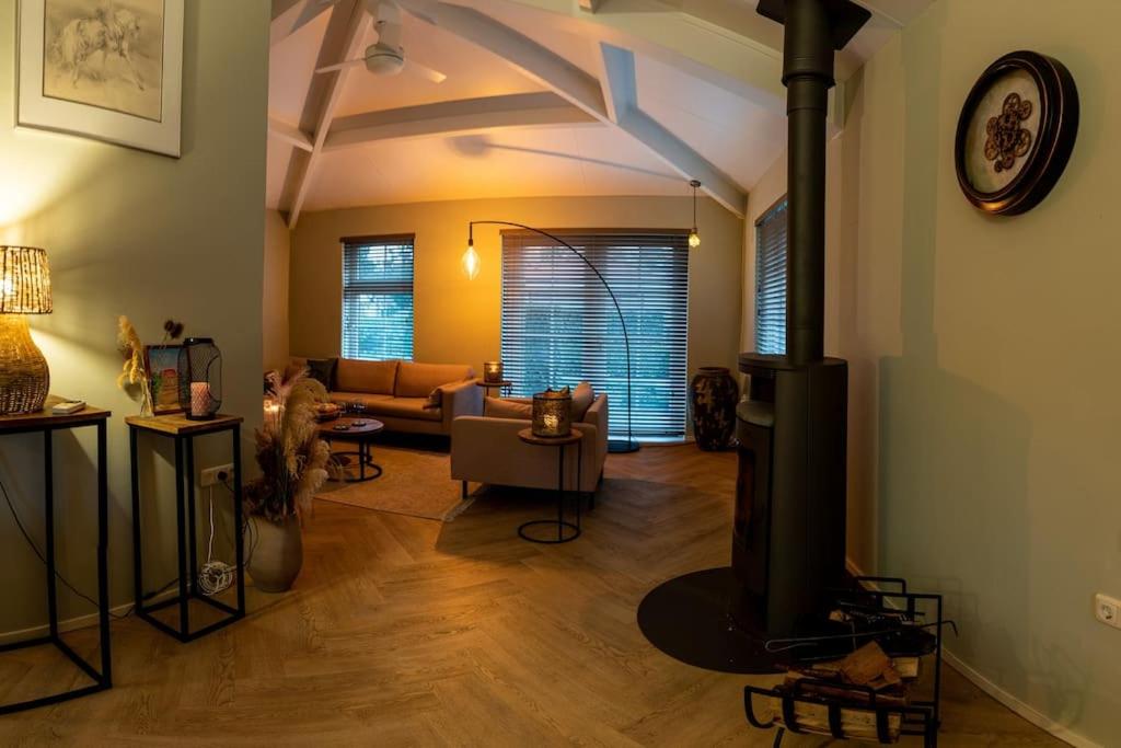 Ruim vakantiehuis met mooie tuin op de Veluwe