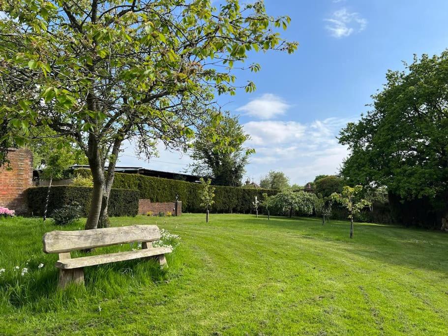 Stablehurst Cottage