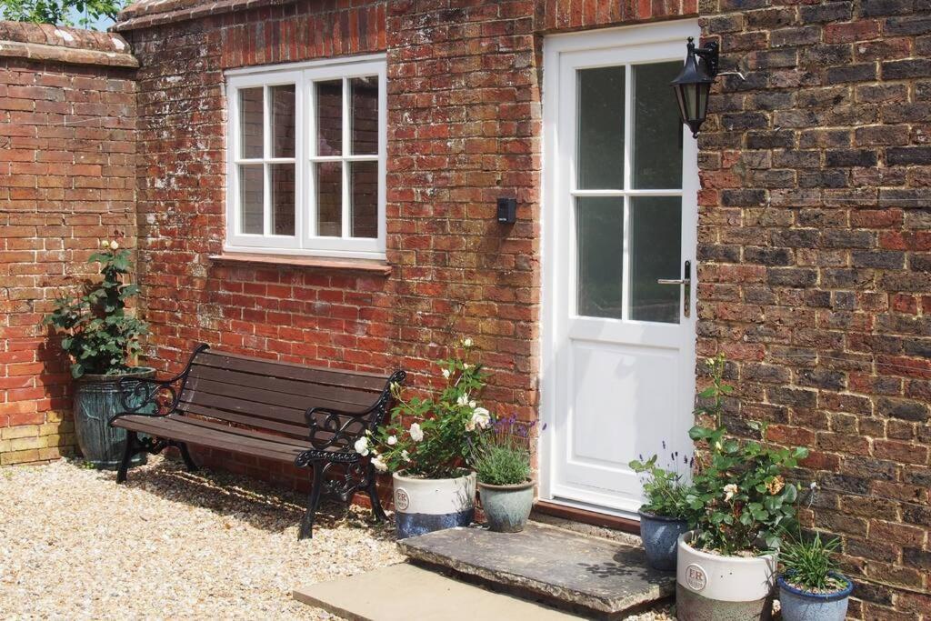 Stablehurst Cottage