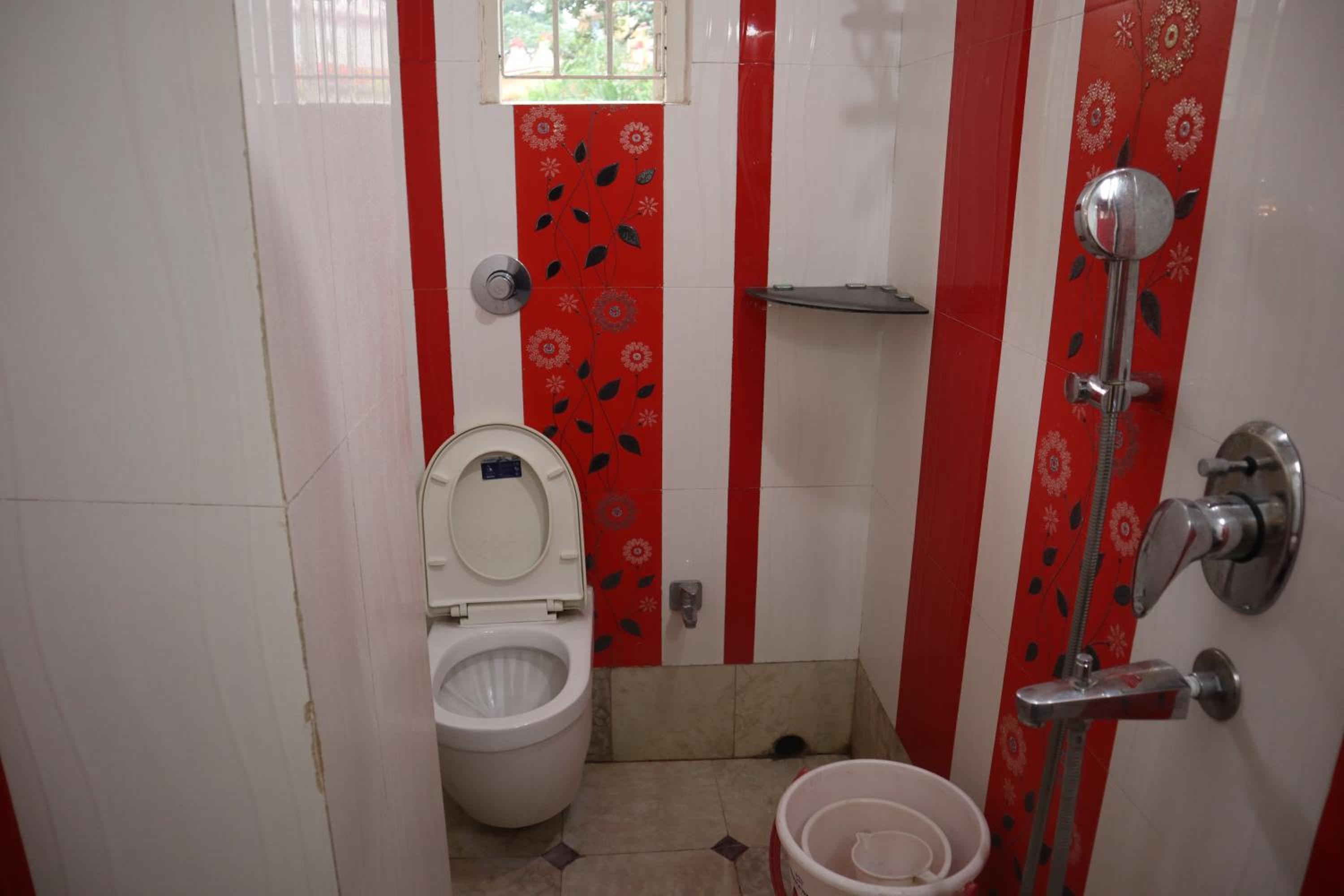 SWET APARAJITA