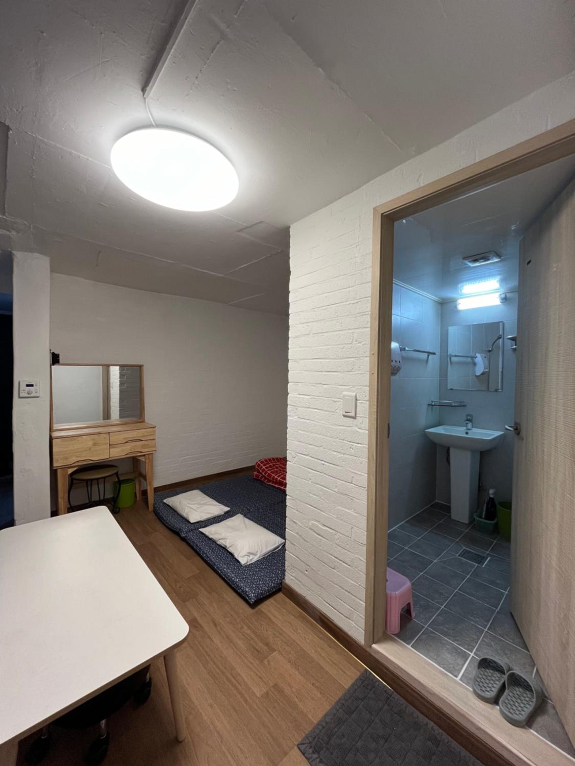 B My Guesthouse