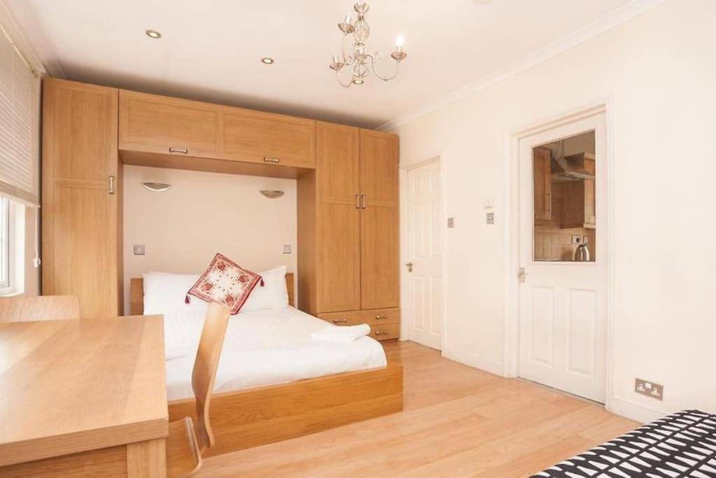 Amazing studio Central London