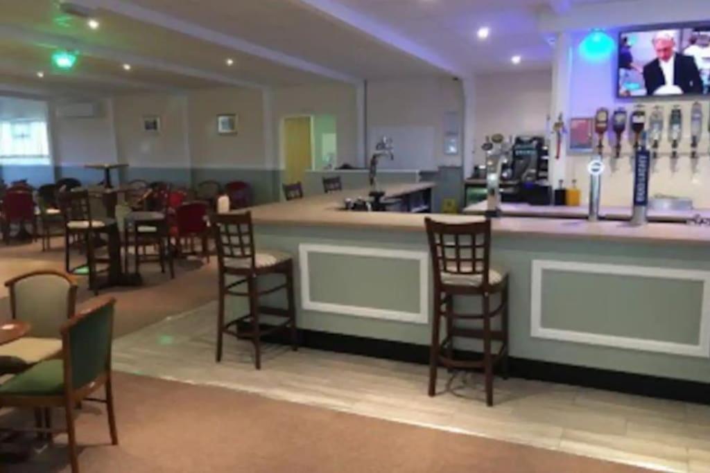 Selsey Country Club, 2 bedroom, 4 berth chalet view 2