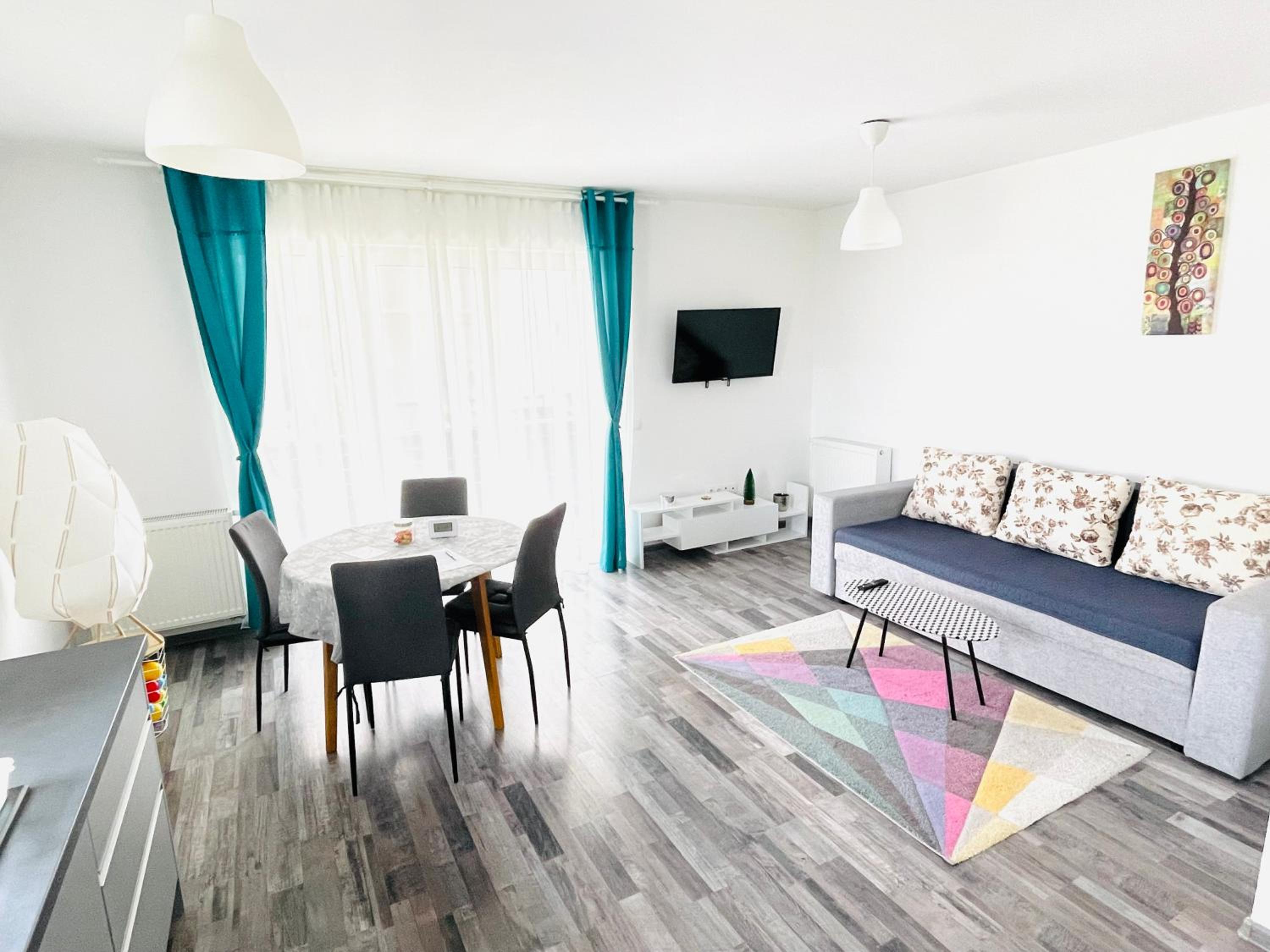 Dream Date Apartments view 3