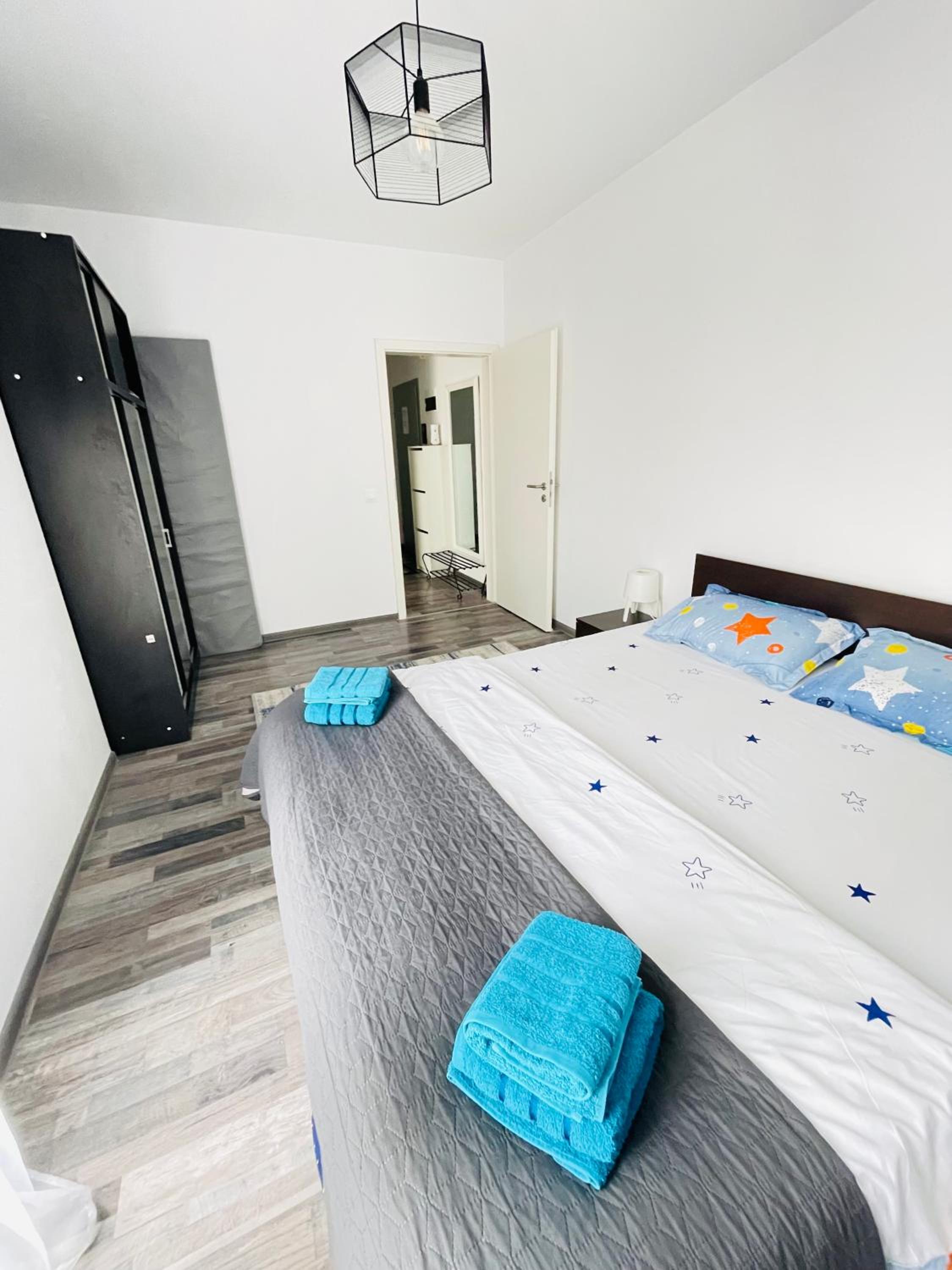 Dream Date Apartments view 5
