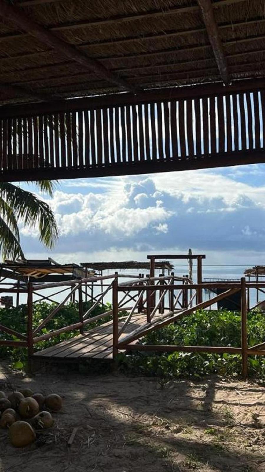 A Casa de Ponta-Simplicidade e Requinte -Estrutura Completa a 150m da praia