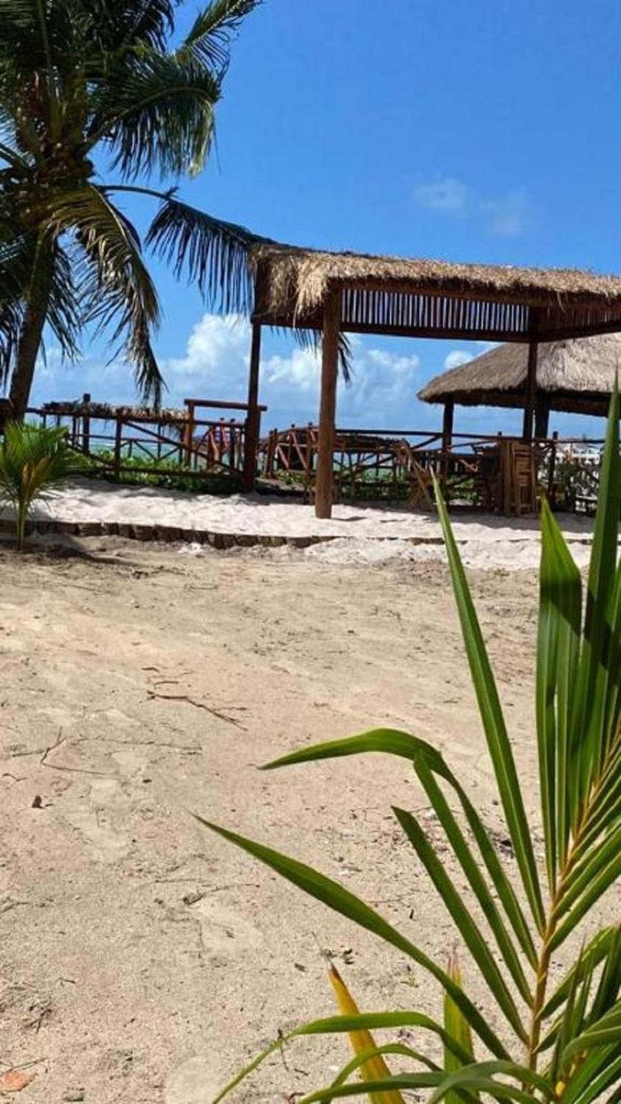A Casa de Ponta-Simplicidade e Requinte -Estrutura Completa a 150m da praia