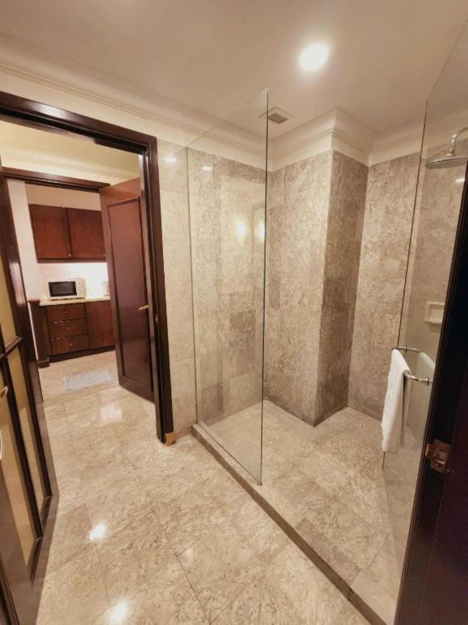 White Suite At Times Square