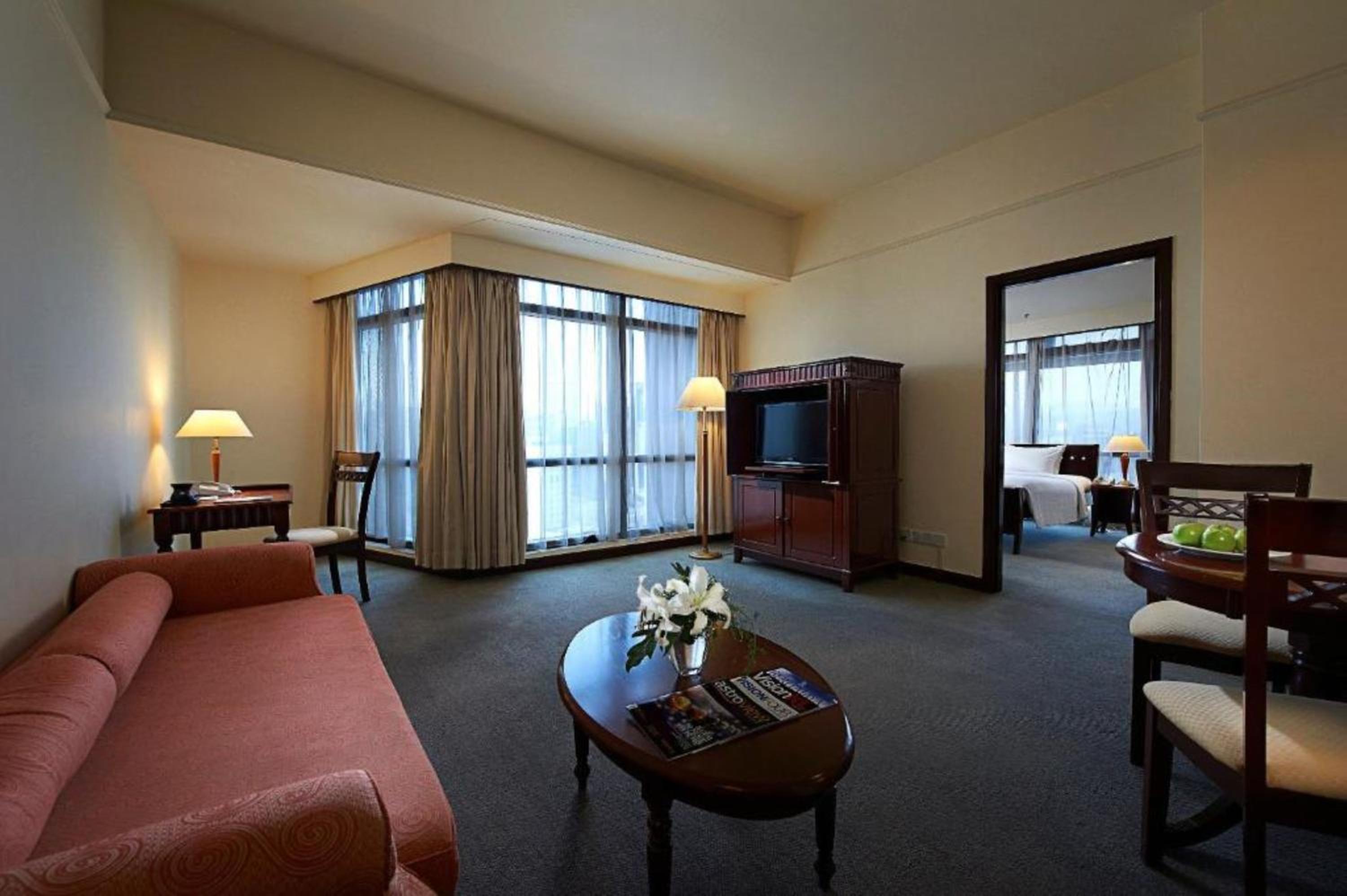 White Suite At Times Square