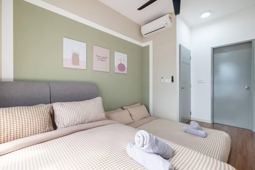 Picasso @ M Vertica 9pax 3BR near Sunway Velocity