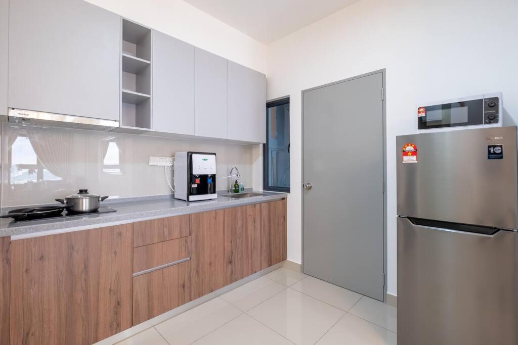 Picasso @ M Vertica 9pax 3BR near Sunway Velocity