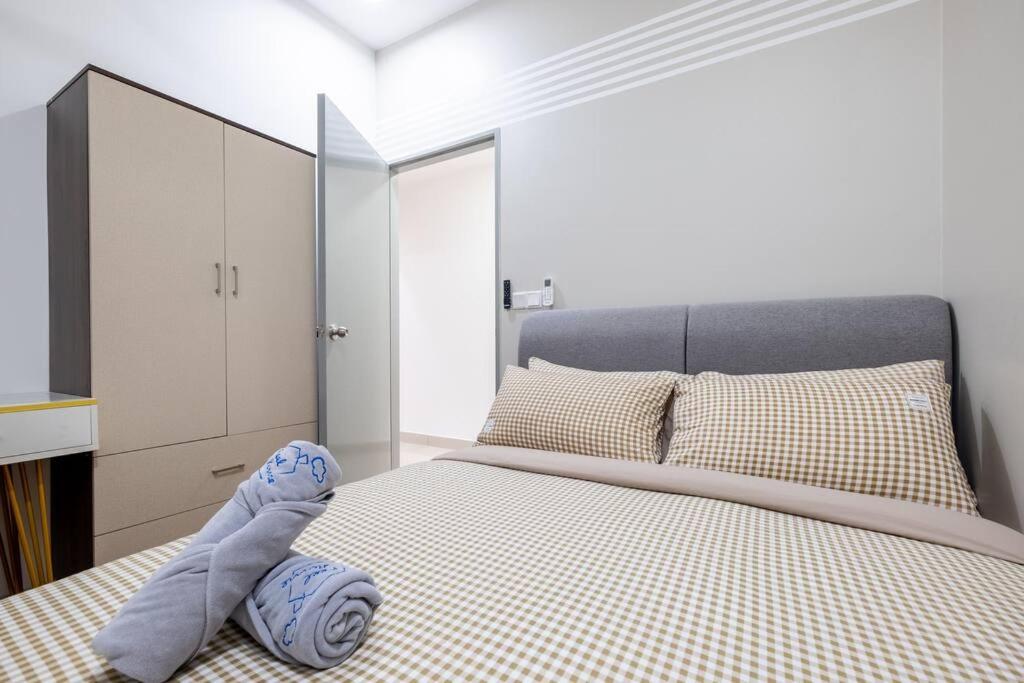 Picasso @ M Vertica 9pax 3BR near Sunway Velocity