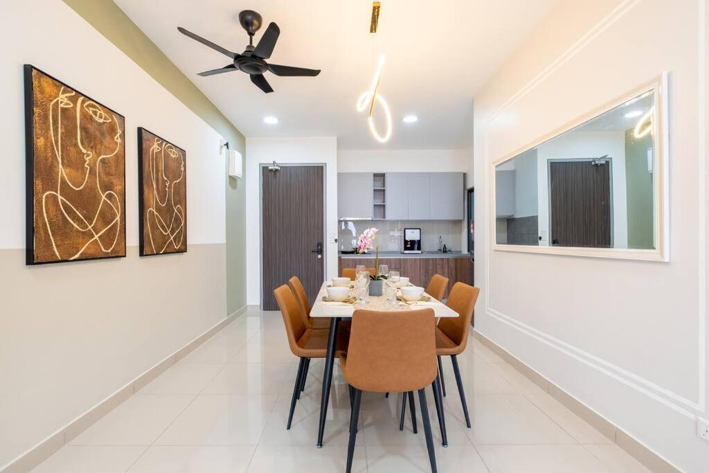 Picasso @ M Vertica 9pax 3BR near Sunway Velocity