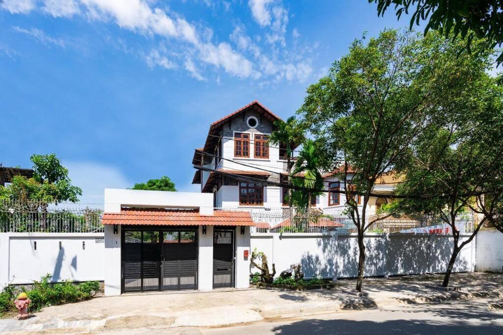 KN5 Holiday Villa