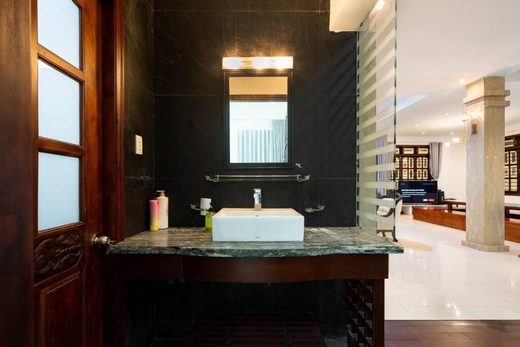 KN5 Holiday Villa