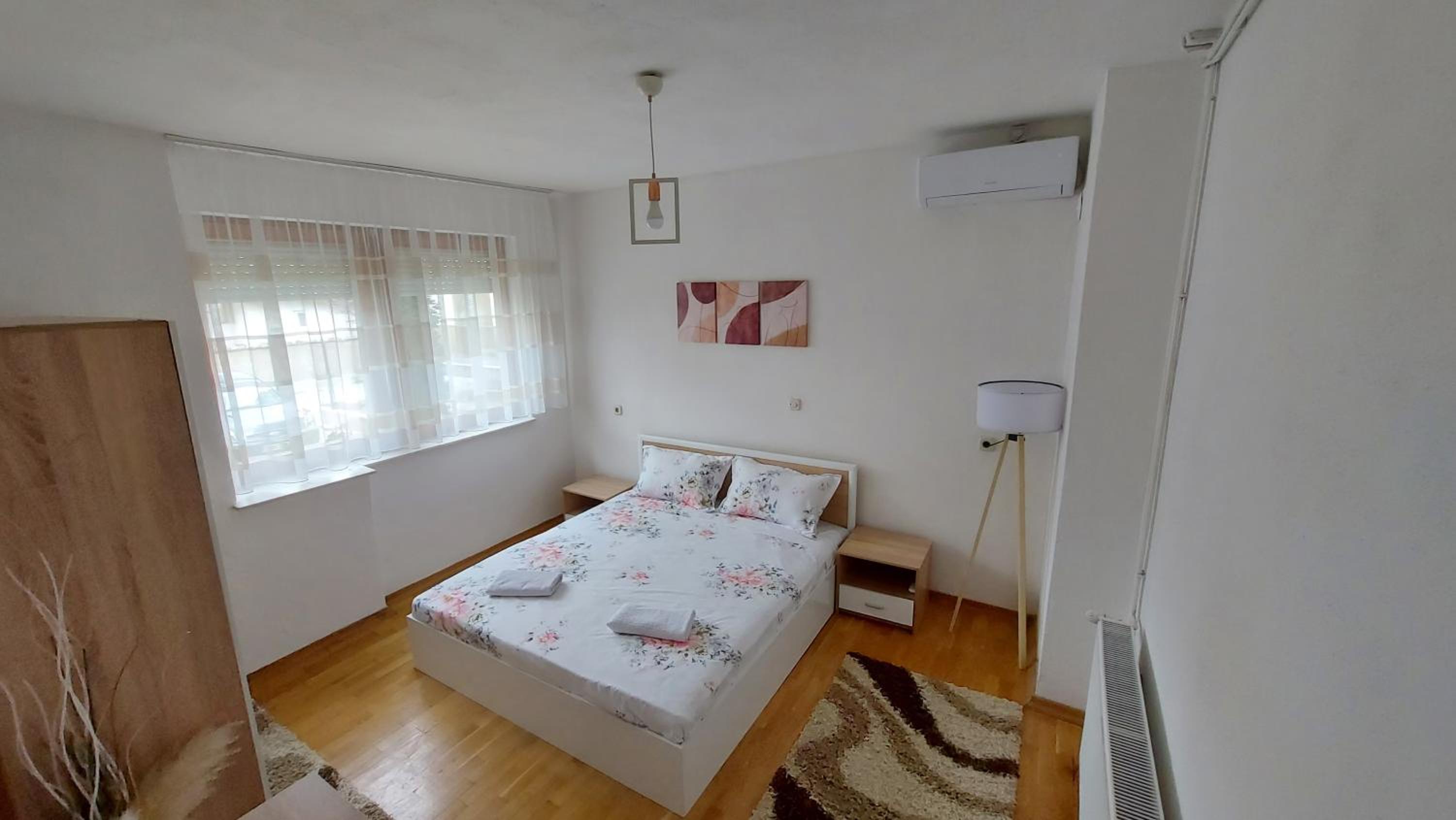 Feel Good Apartments in Center Free Parking