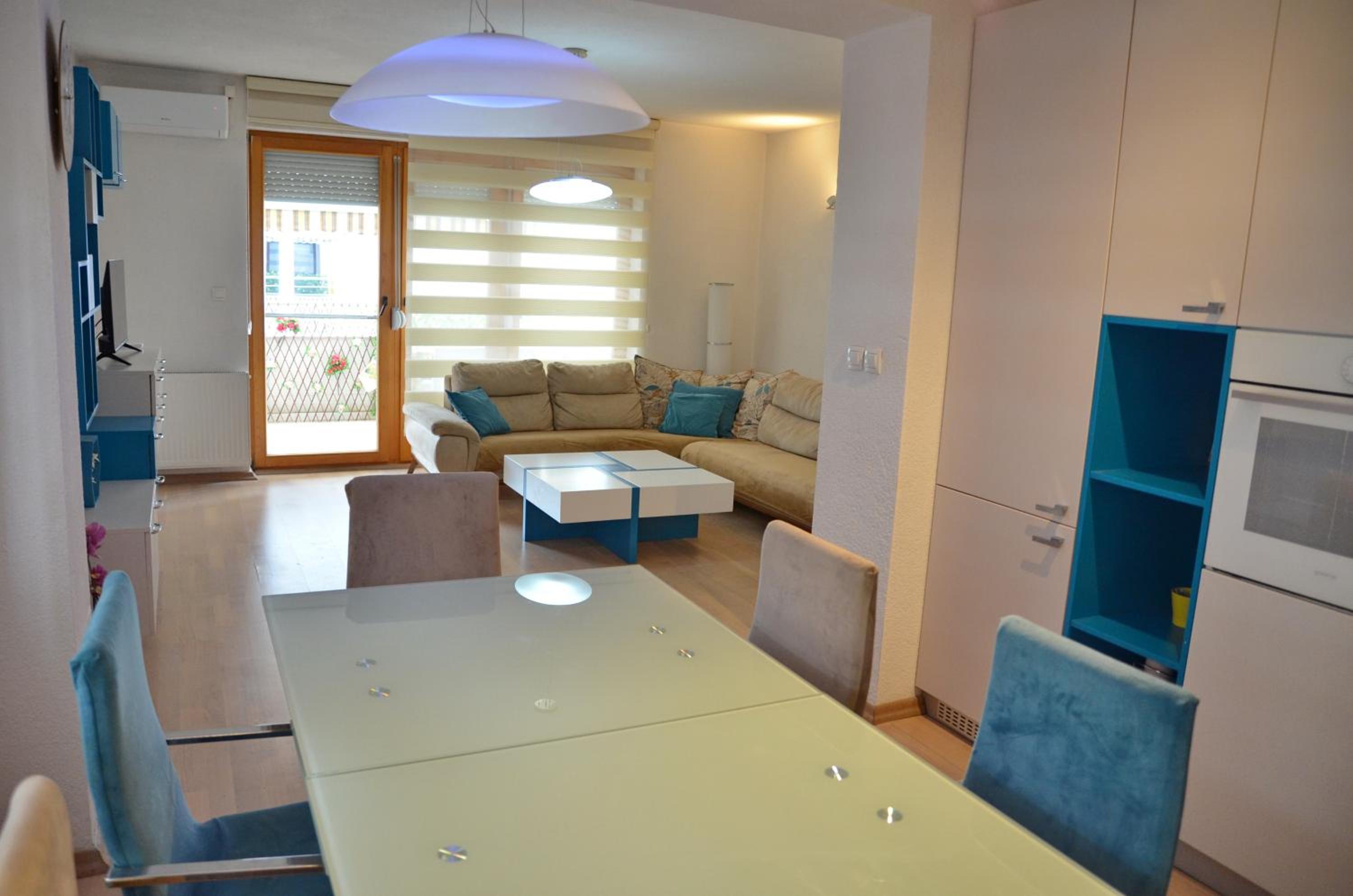 Feel Good Apartments in Center Free Parking