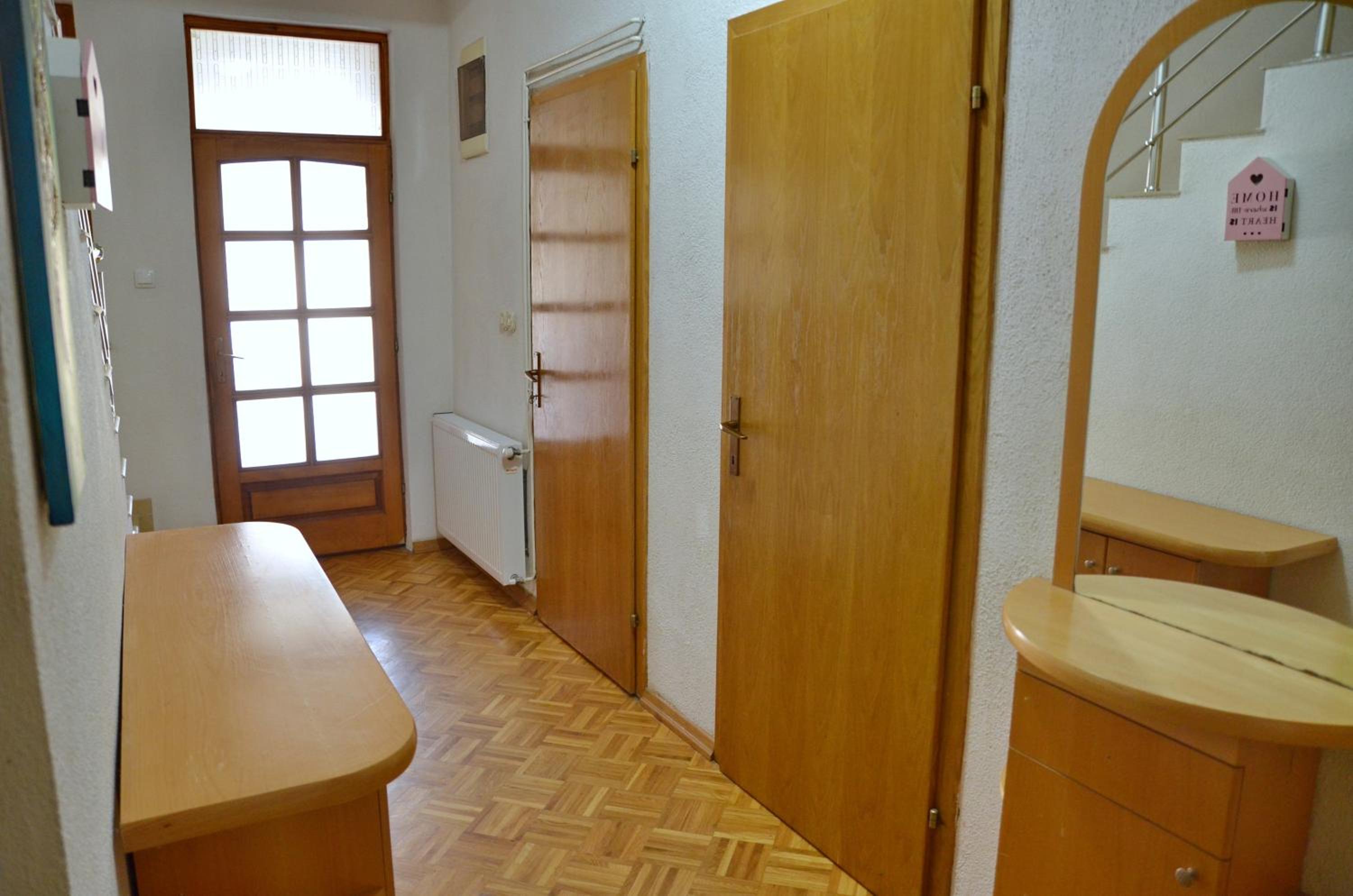 Feel Good Apartments in Center Free Parking