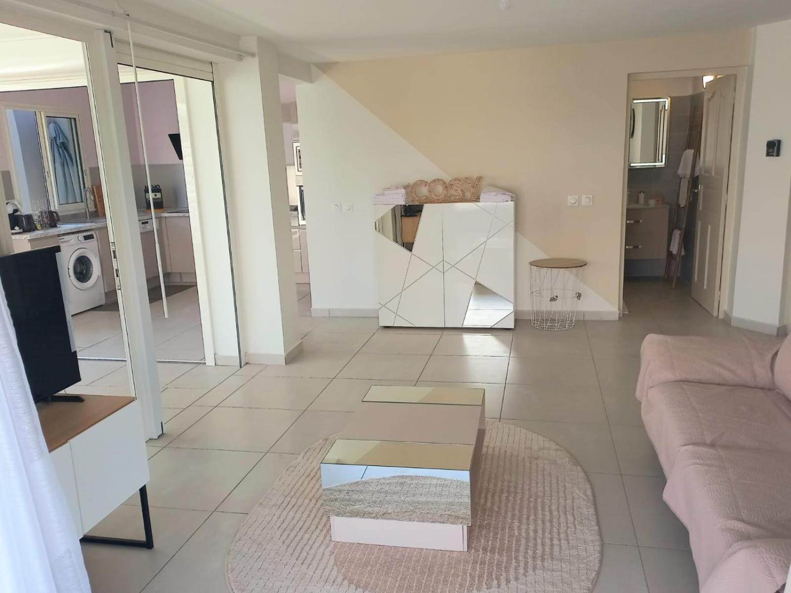 Villa Gosier T3 COSY JACUZZI - ROMANTIQUE view 3