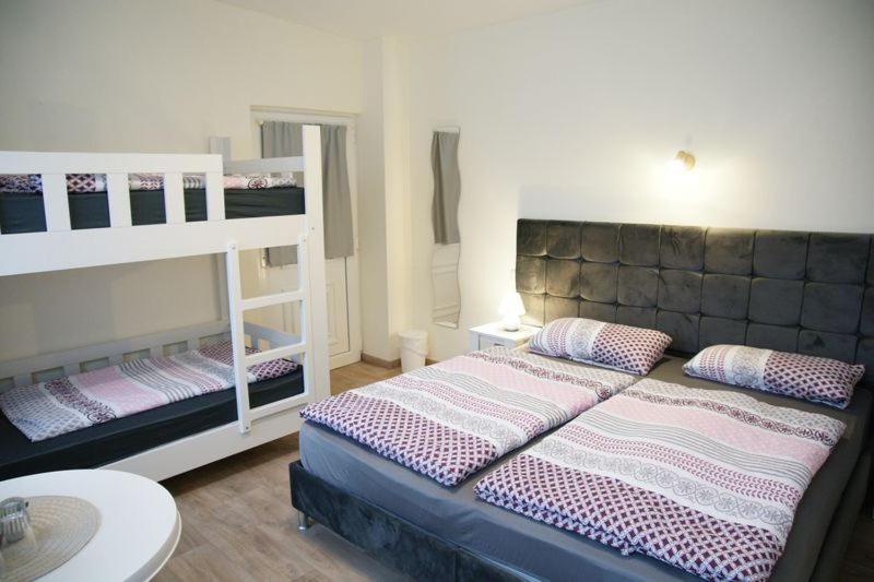 Das Sofa Restaurant-Hotel-Spätkauf