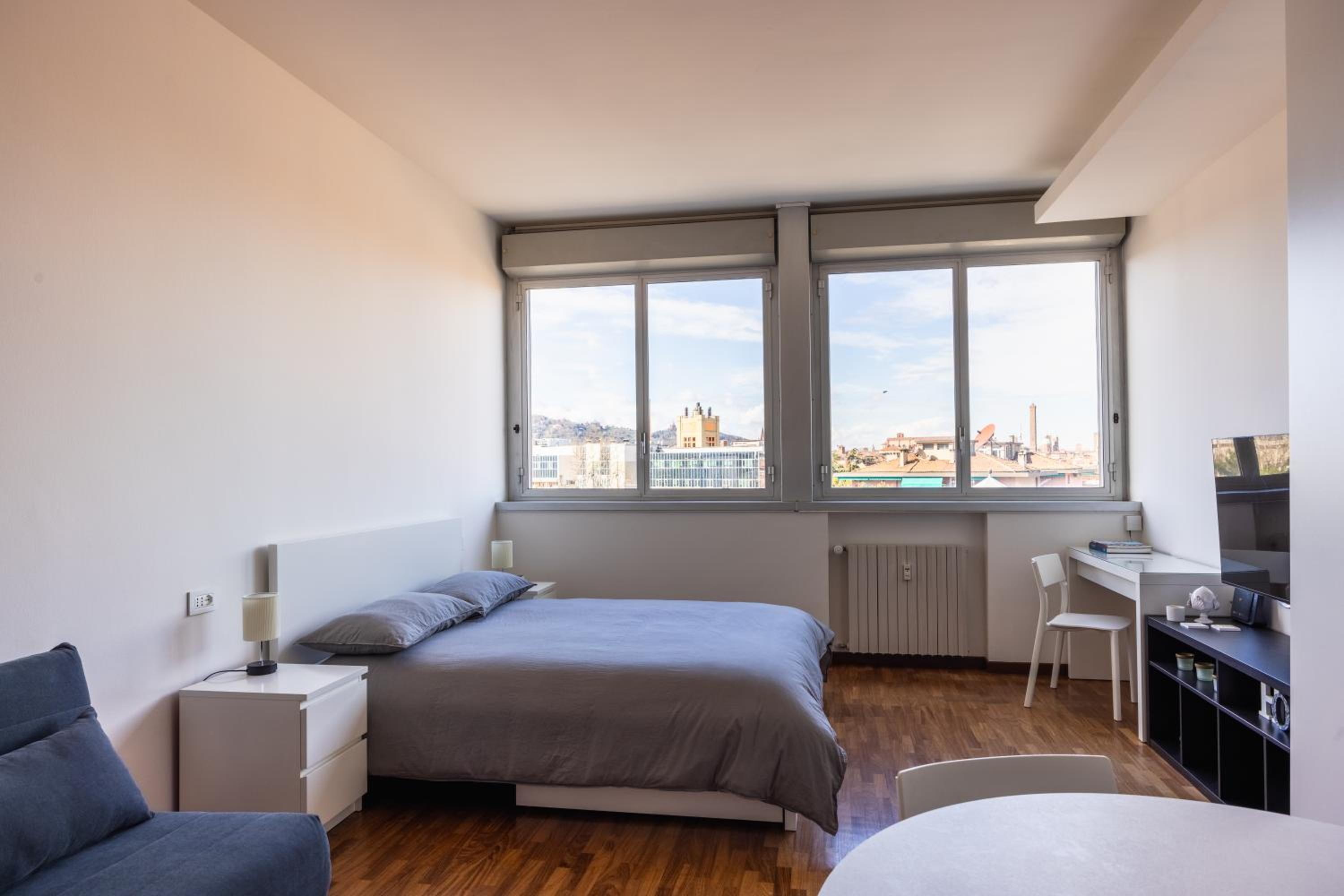 Paolo Fabbri Apartment view 2