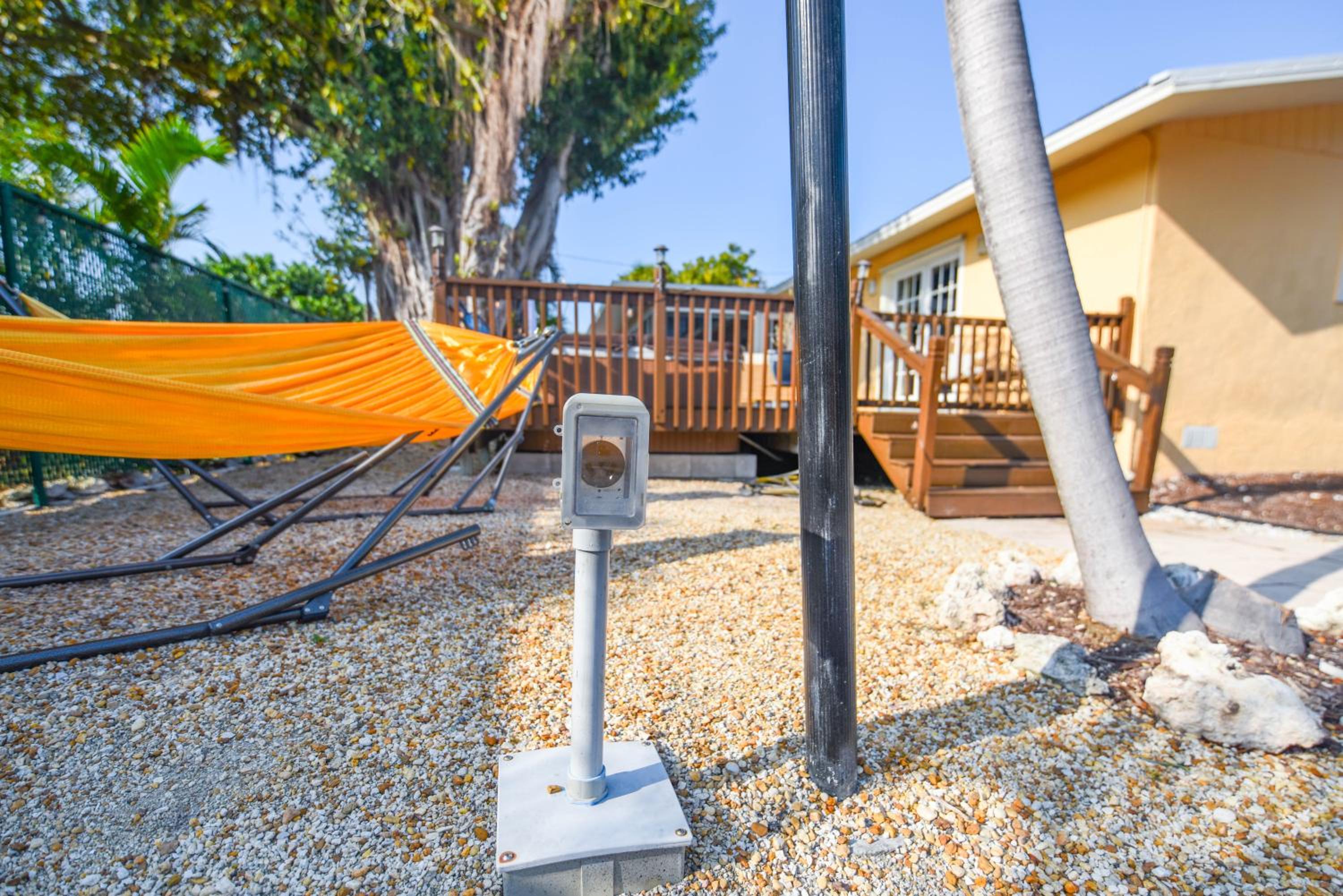 Marathon Vacation Home with Pool, Hot Tub & Movie Theater view 5
