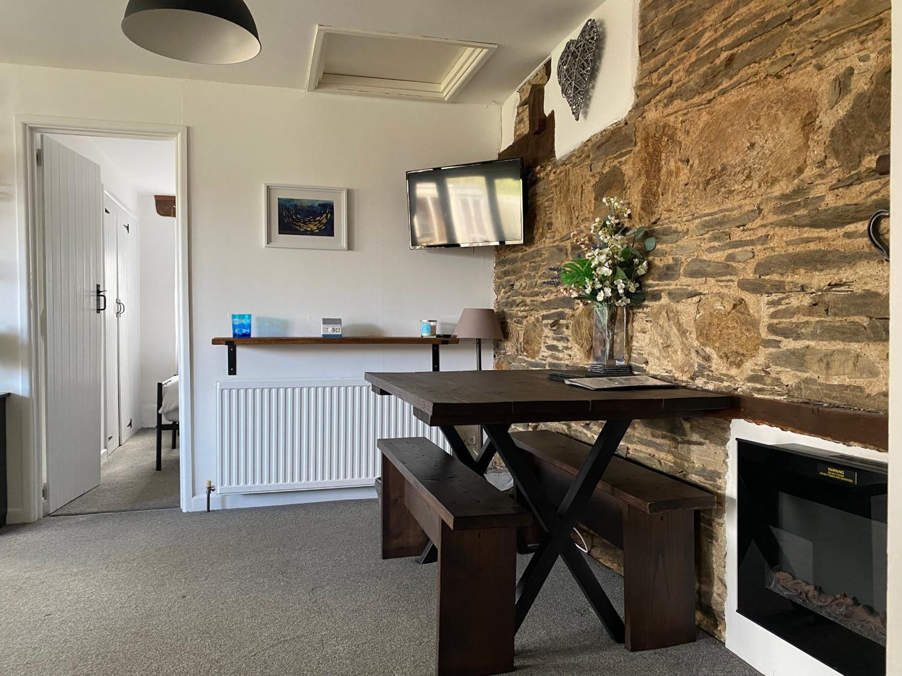 Looe Vacations - Horseshoe Cottage - Property Image 51