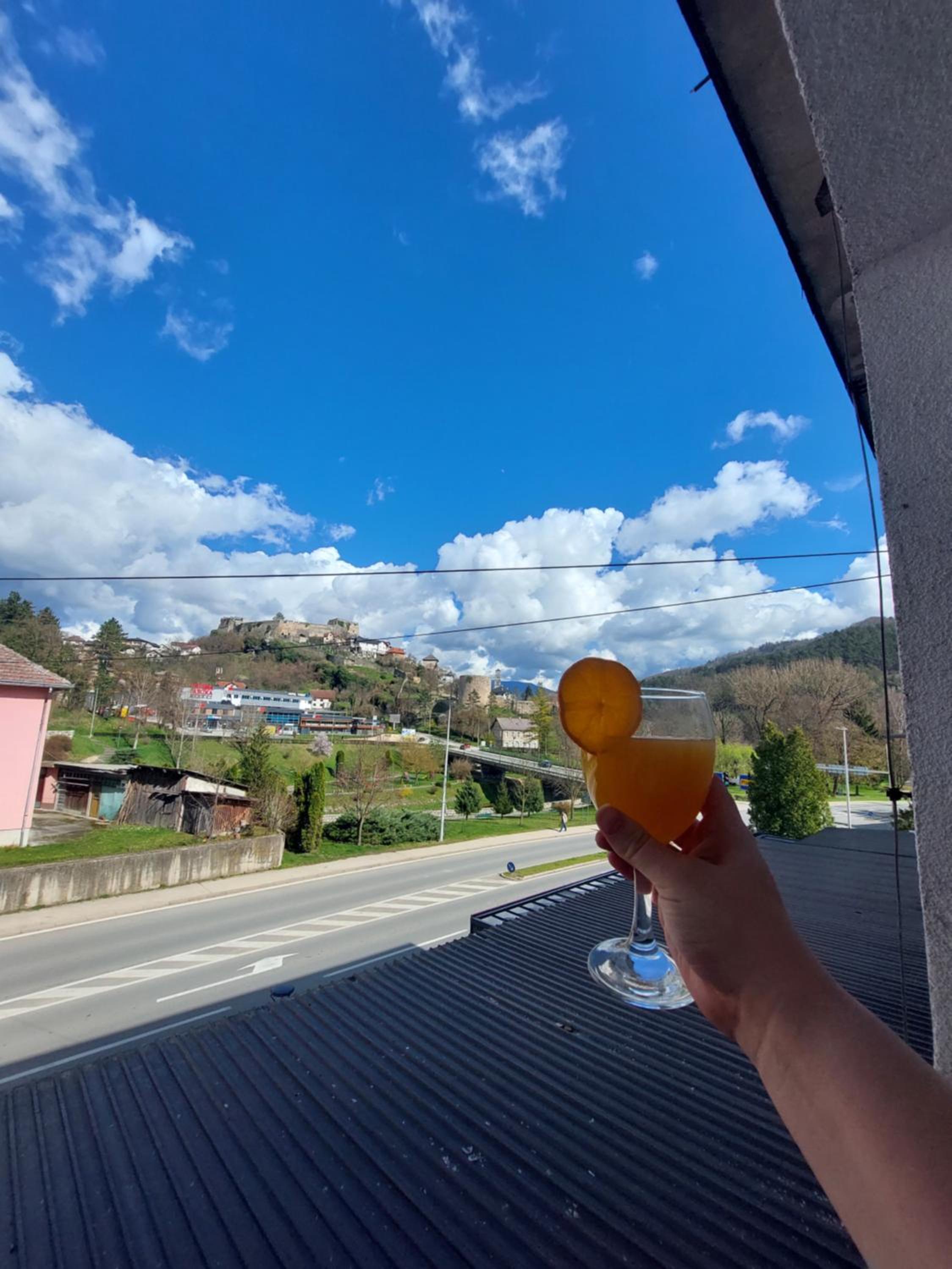 APARTMAN ADI