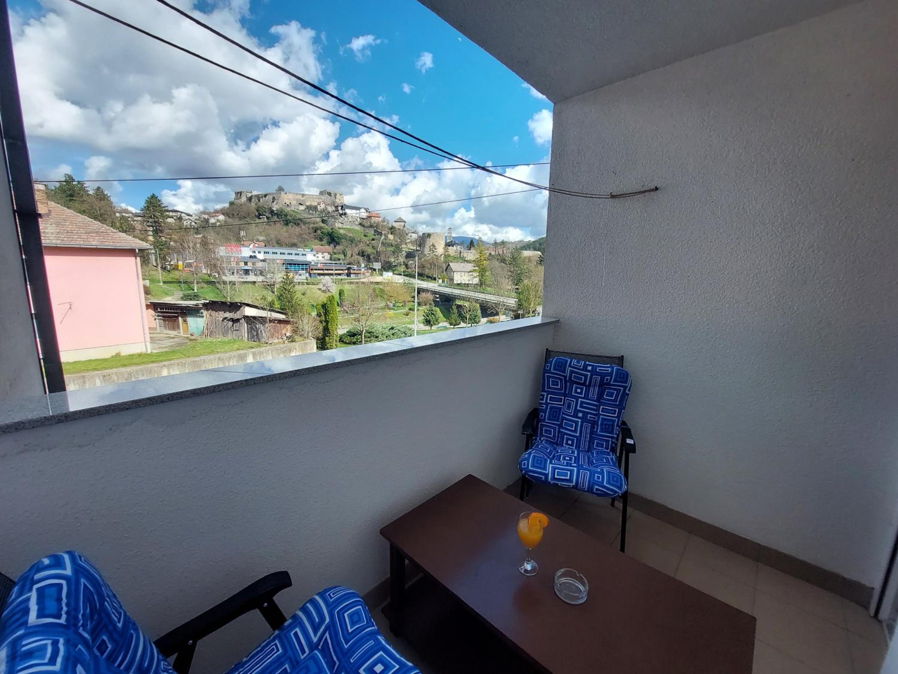APARTMAN ADI