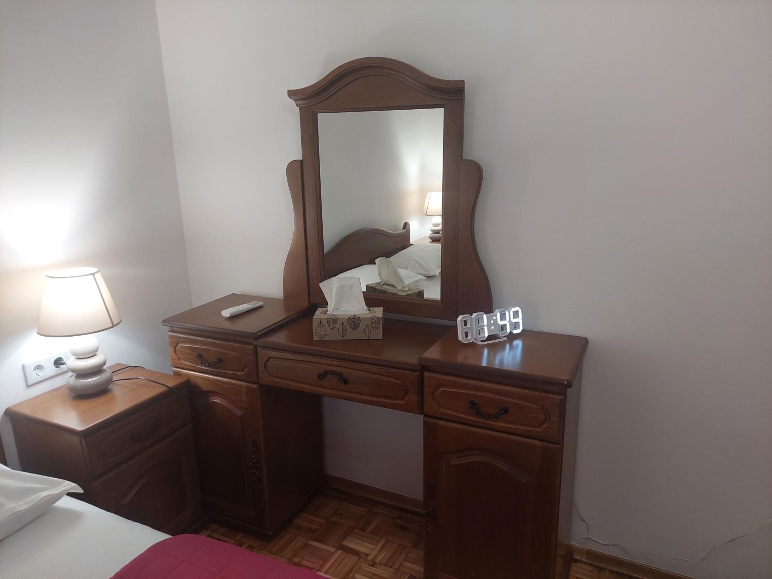 APARTMAN ADI