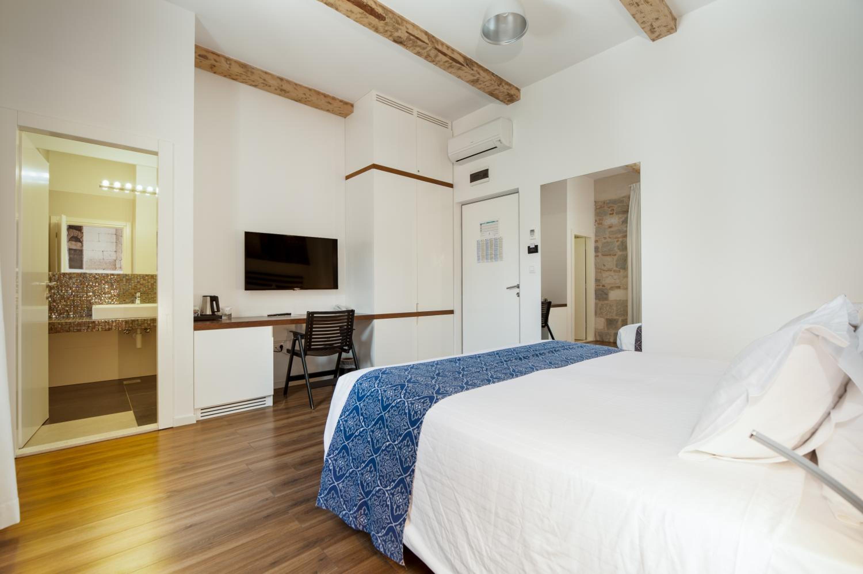 Azur Palace Luxury Rooms photo 72 of 116