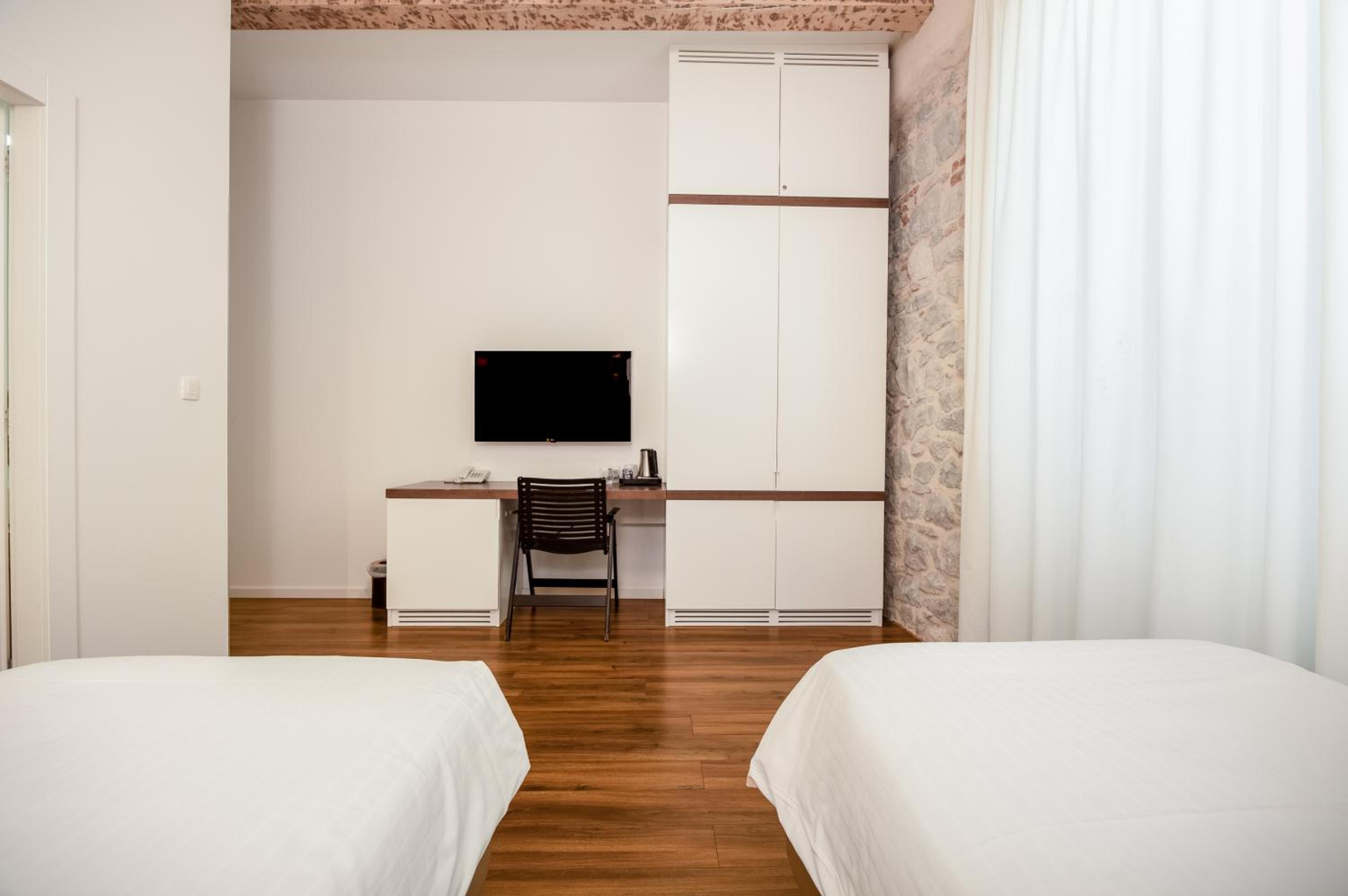 Azur Palace Luxury Rooms photo 87 of 116