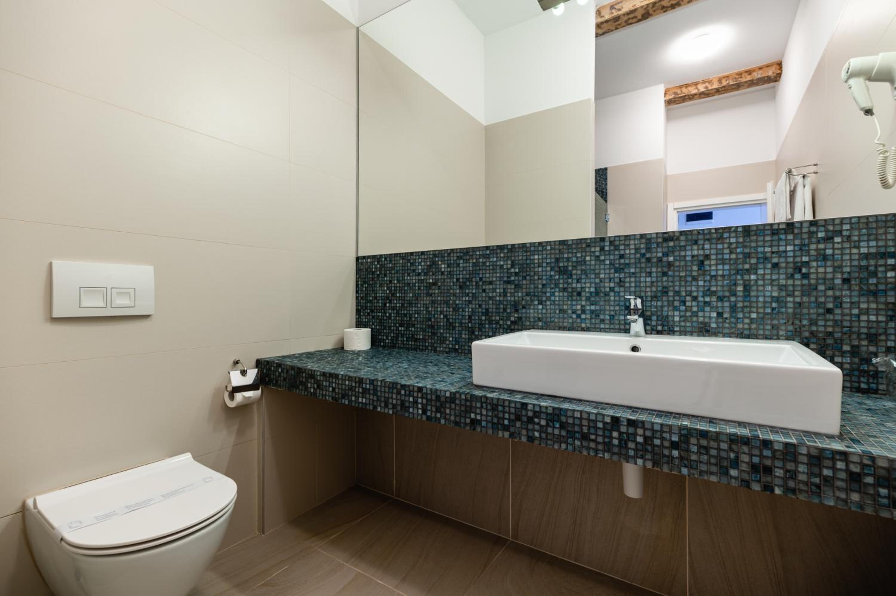 Azur Palace Luxury Rooms photo 22 of 116