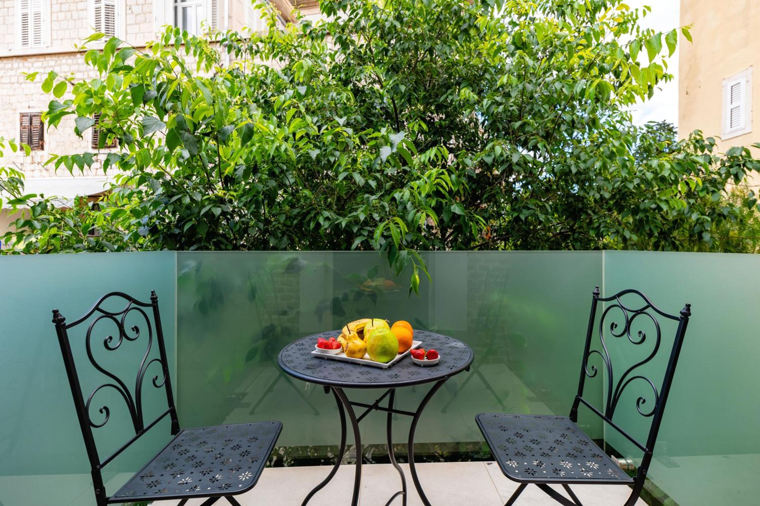Azur Palace Luxury Rooms — Split