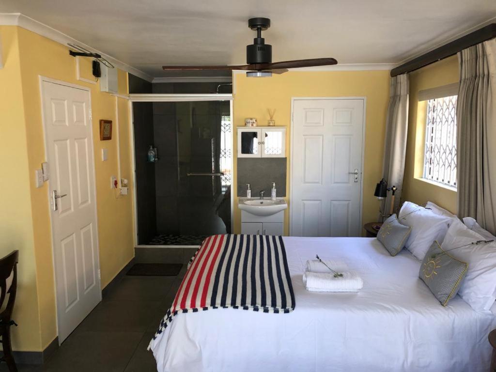 Hermanus Vacations - Dawn's Place - Property Image 8