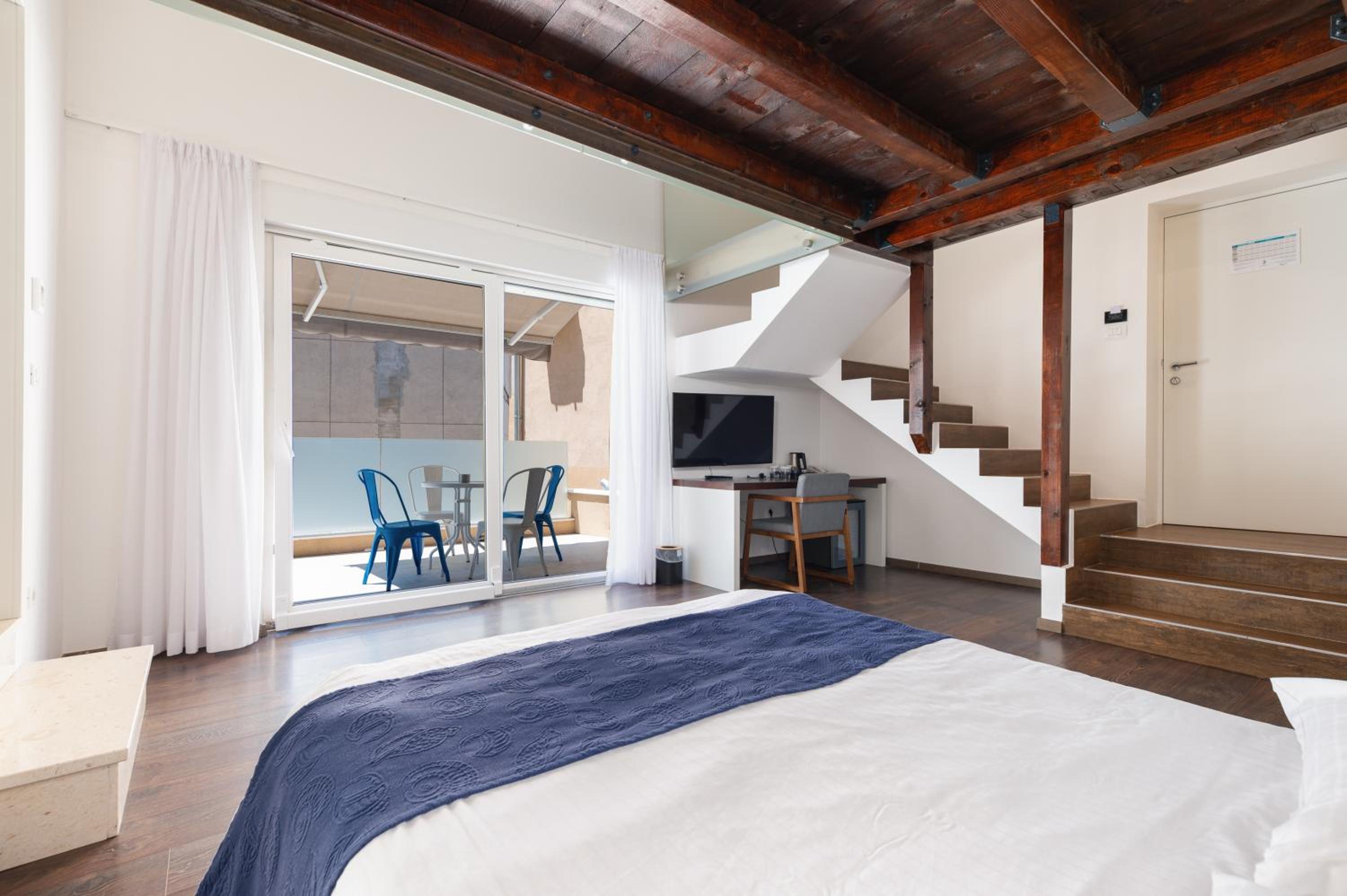 Azur Palace Luxury Rooms photo 33 of 116