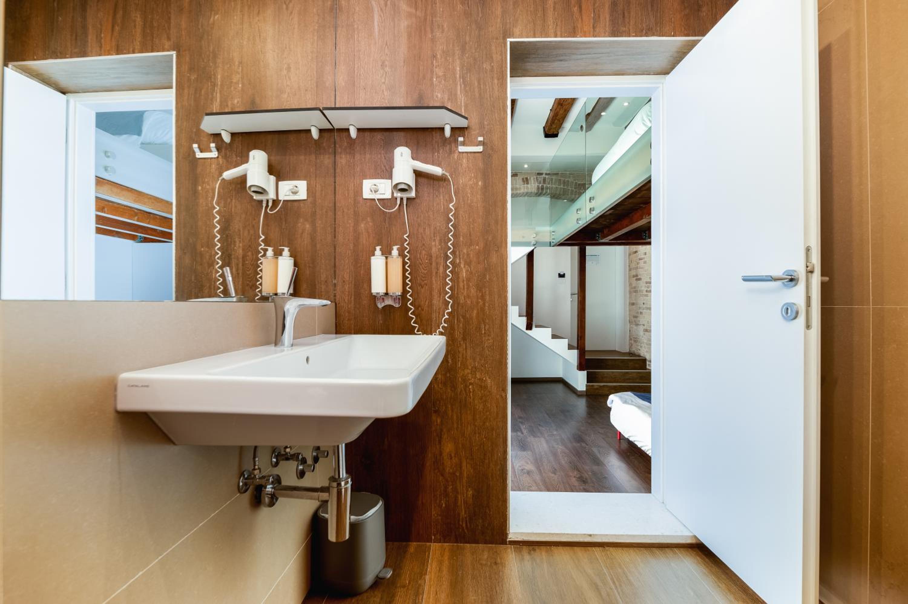 Azur Palace Luxury Rooms photo 25 of 116