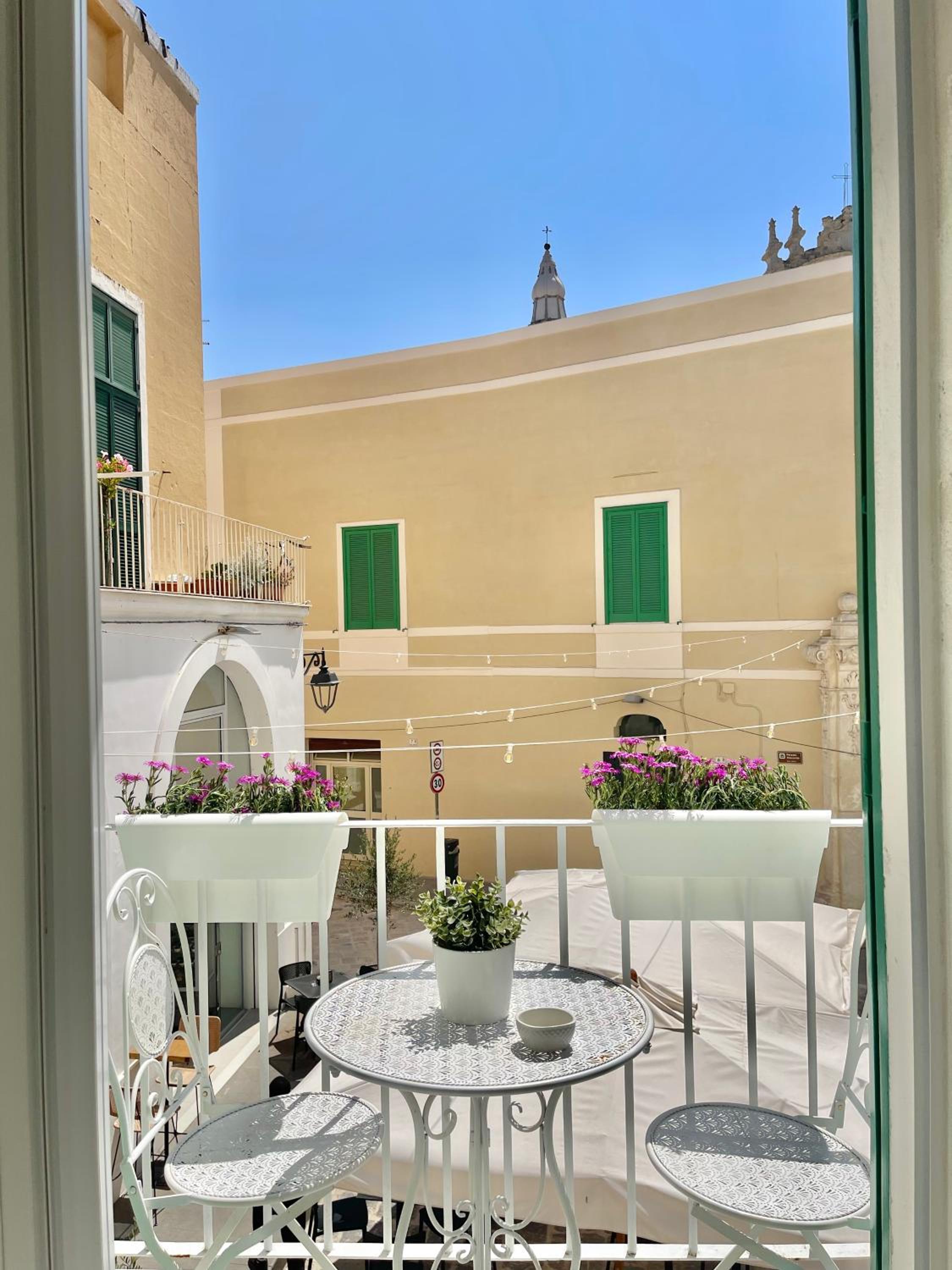 MIA HOUSE APARTMENT view 2