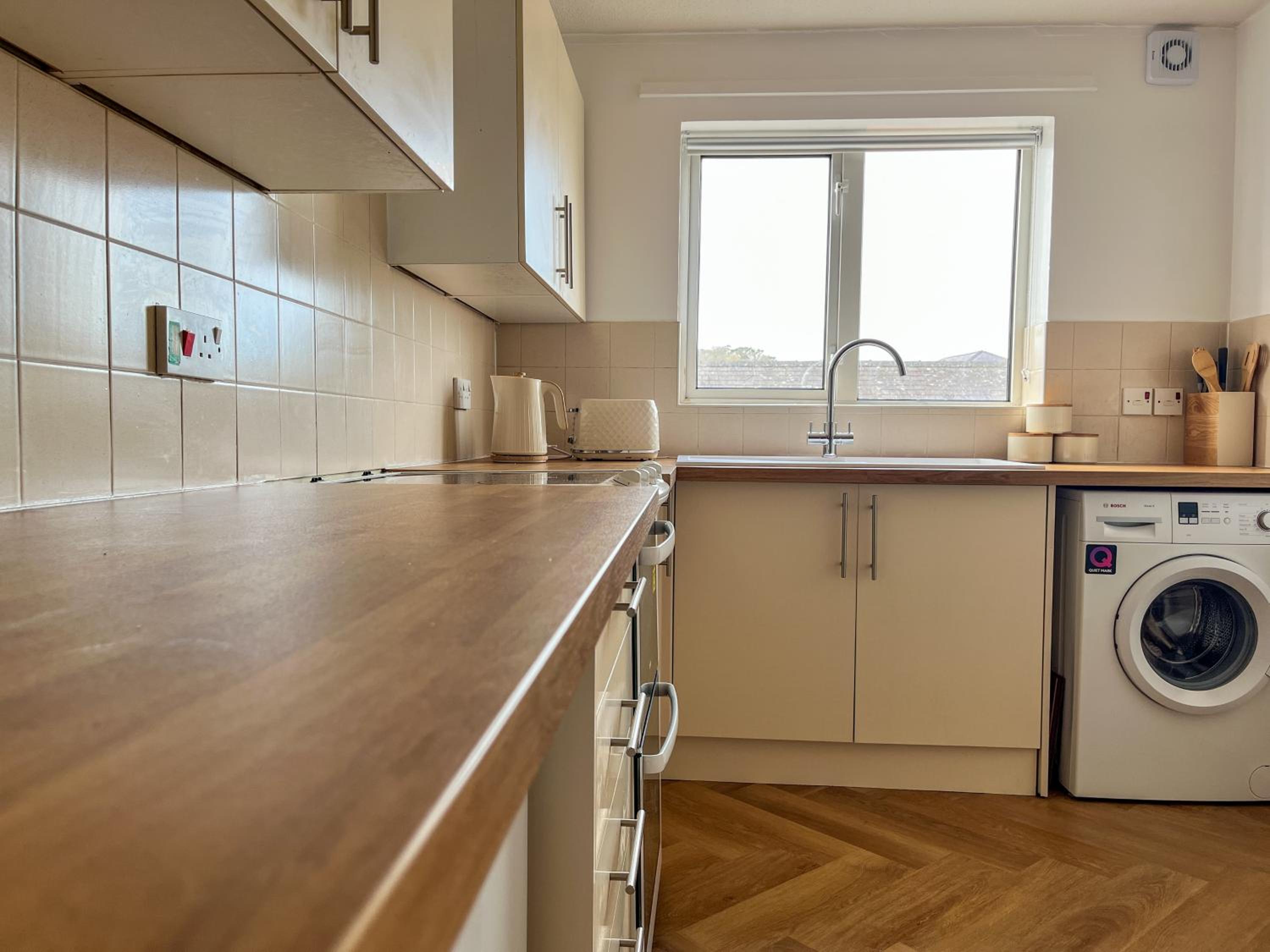 Stunning Central Flat w/ Parking