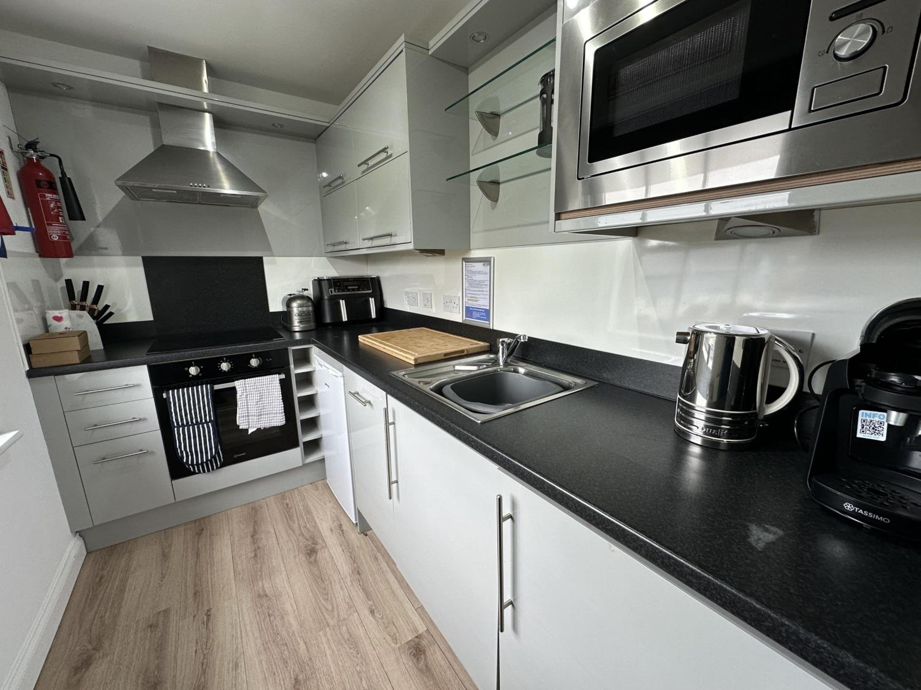 Arthurs Escape - Part of the The Bay Filey Holiday Village with pool, gym and direct beach access, pub, restaurant, tennis and meadows walks