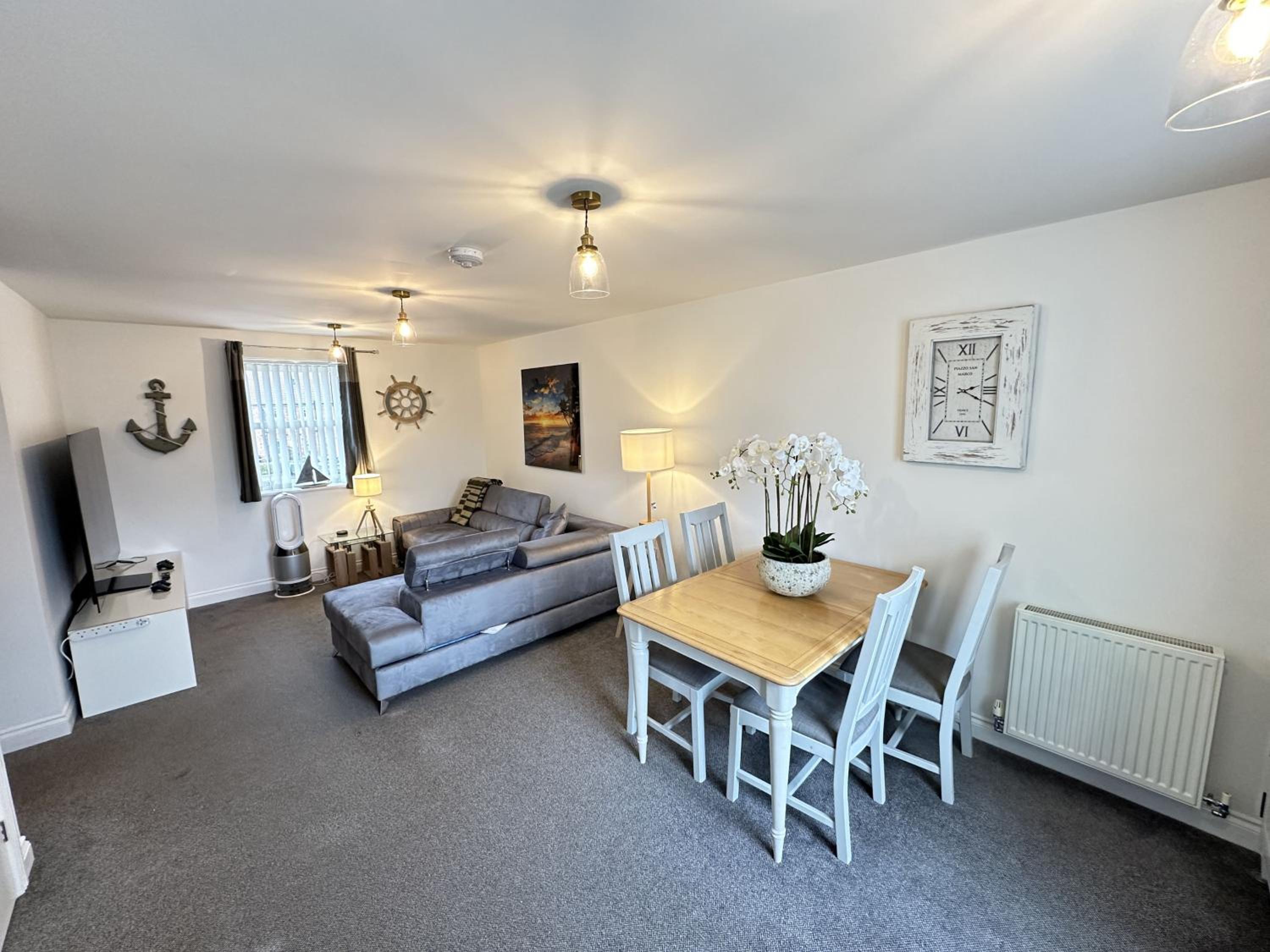 Arthurs Escape - Part of the The Bay Filey Holiday Village with pool, gym and direct beach access, pub, restaurant, tennis and meadows walks