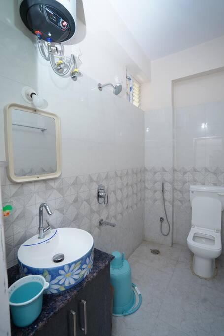 Chez Moi - 2BHK, Near US Embassy, Gachibowli view 5
