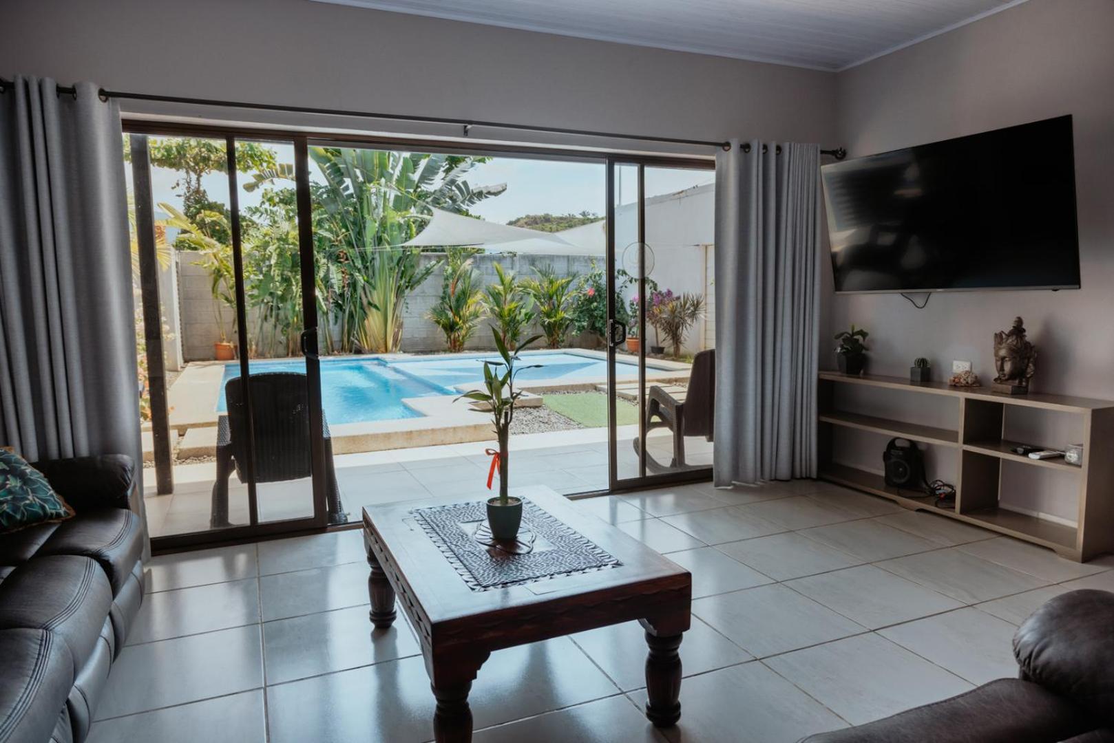 Private home with resort style swimming pool